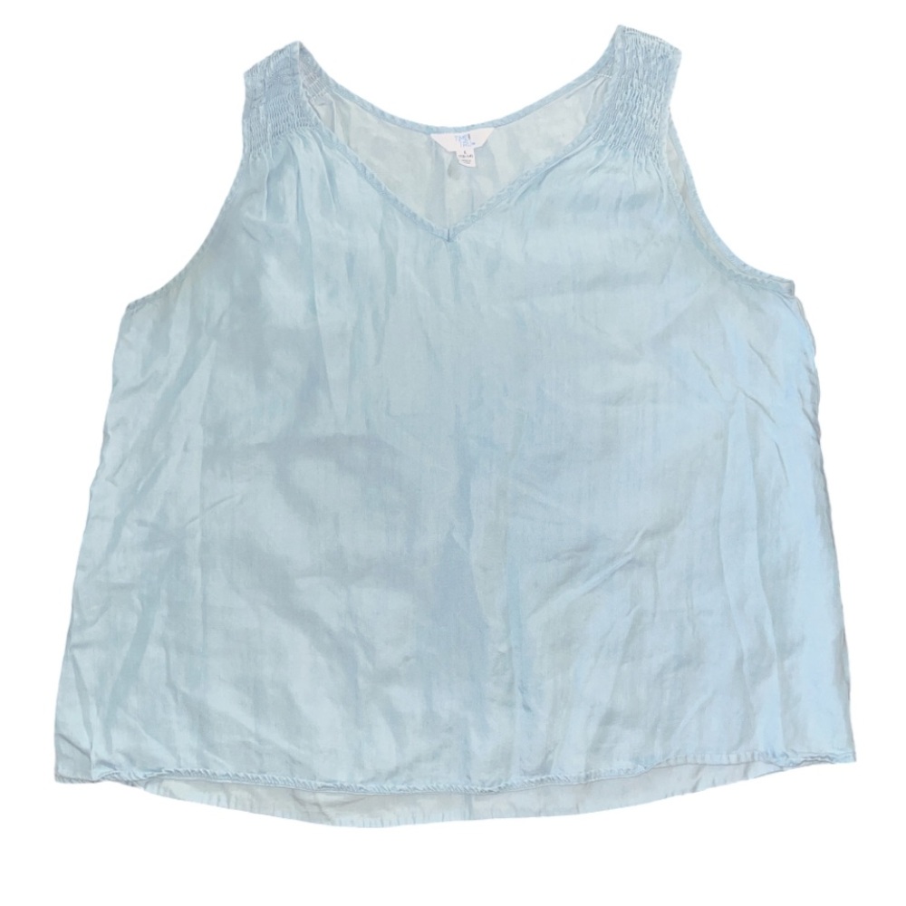 Time and Tru Light Blue Sleeveless V-Neck Tank Top